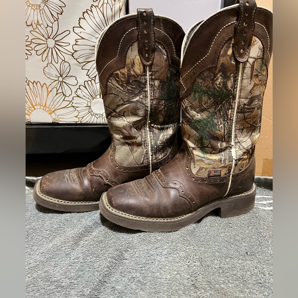Justin Gypsy boots